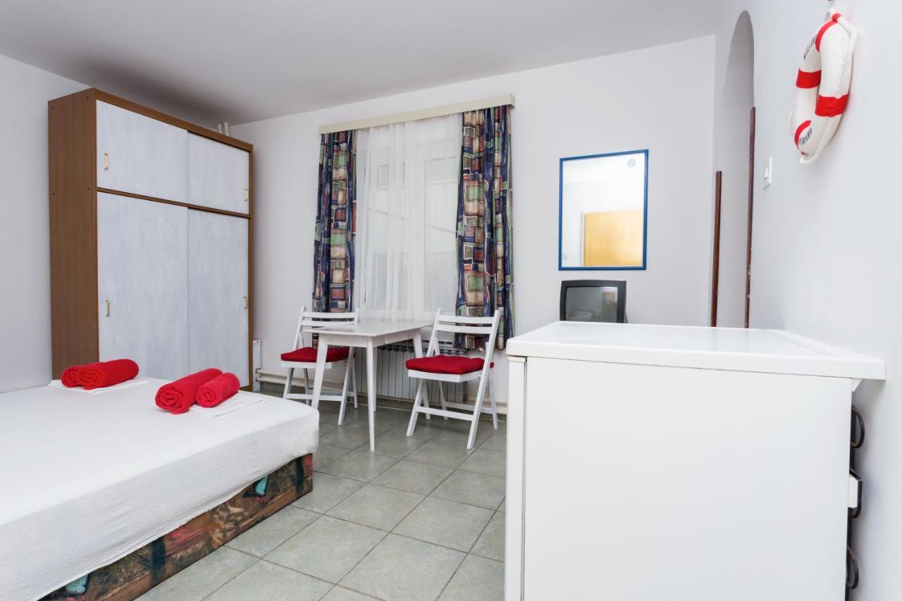 Lussino Accommodation Mali Losinj Exterior photo