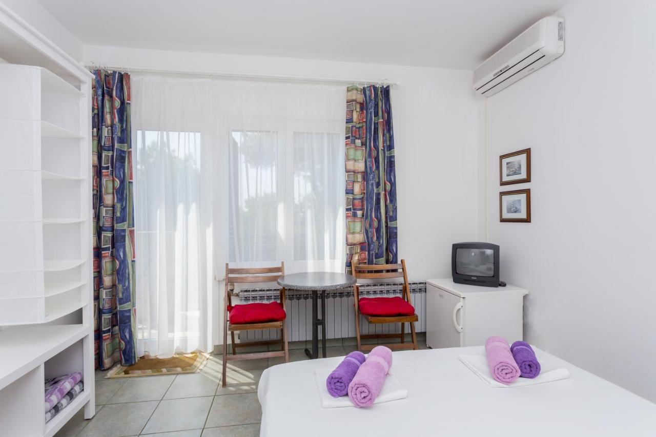 Lussino Accommodation Mali Losinj Exterior photo